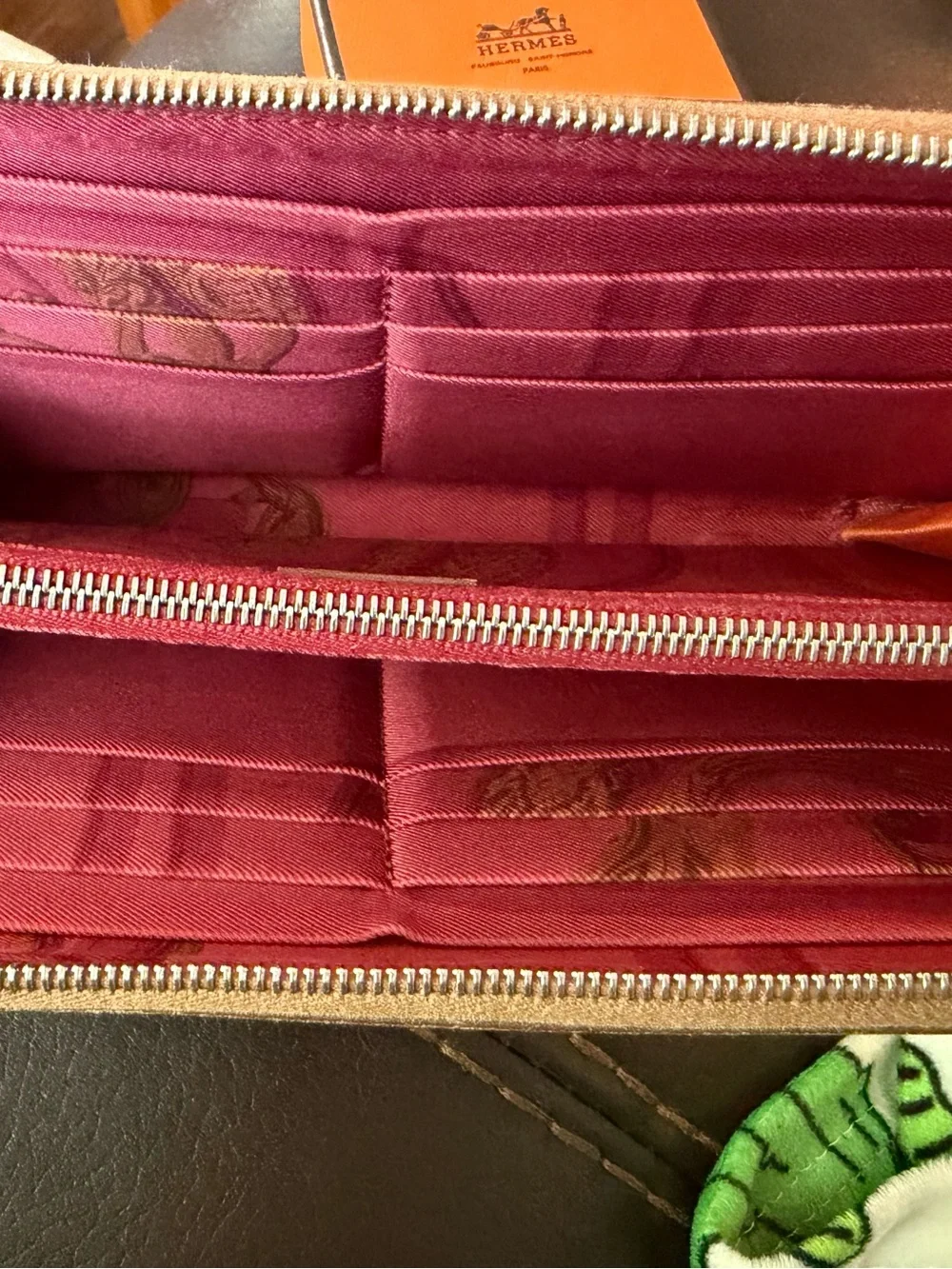 Hermes Rose Red Zip-Around Women's Wallet - Picture 7 of 7